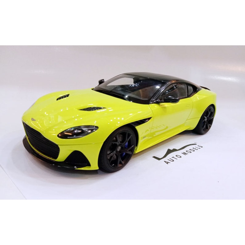 Autoart Aston Martin DBS Superleggera Lime Essence Yellow