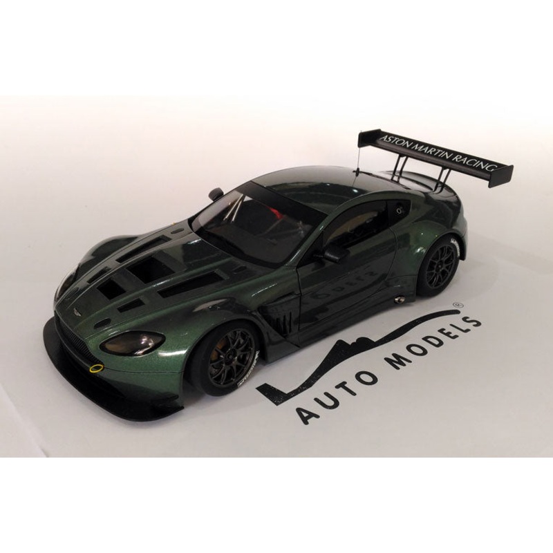 Autoart Aston Martin Vantage V12 GT3 2013 Green