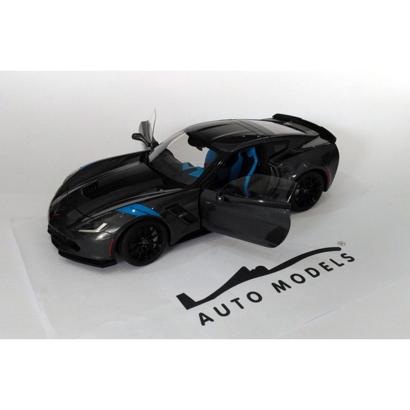 Autoart Chevrolet Corvette Grand Sport Watkins Glen Grey / Black Stripes Blue Fender Dark Grey