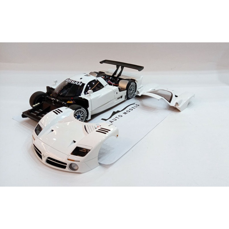 Autoart Nissan R390 GT1 LeMans 1998 White