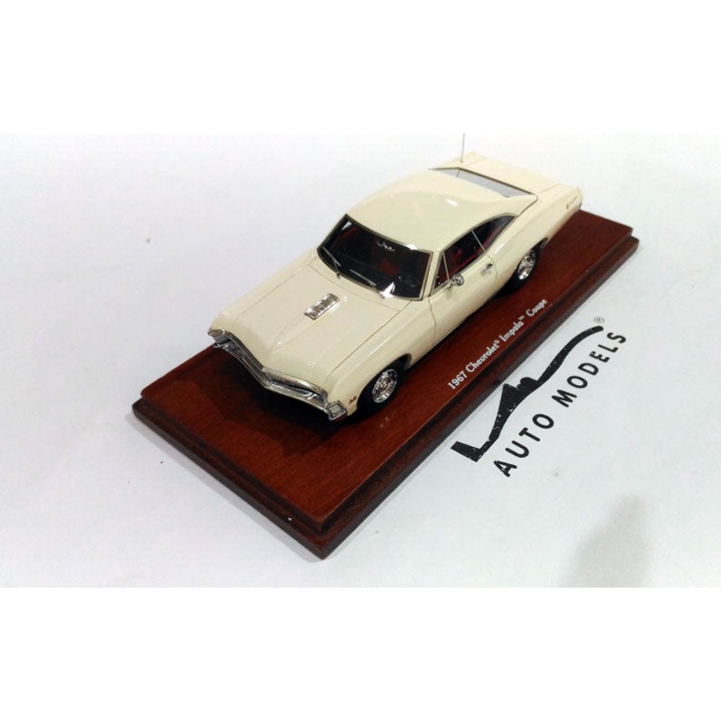 True Scale Model Chevrolet Impala 2-Door Coupe 1967 Ermine White