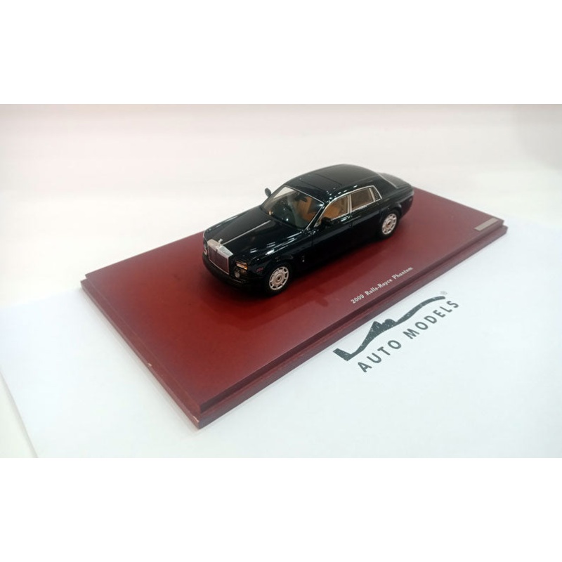 True Scale Model Rolls Royce Phantom Sedan 4-Door 2009 Diamond Black