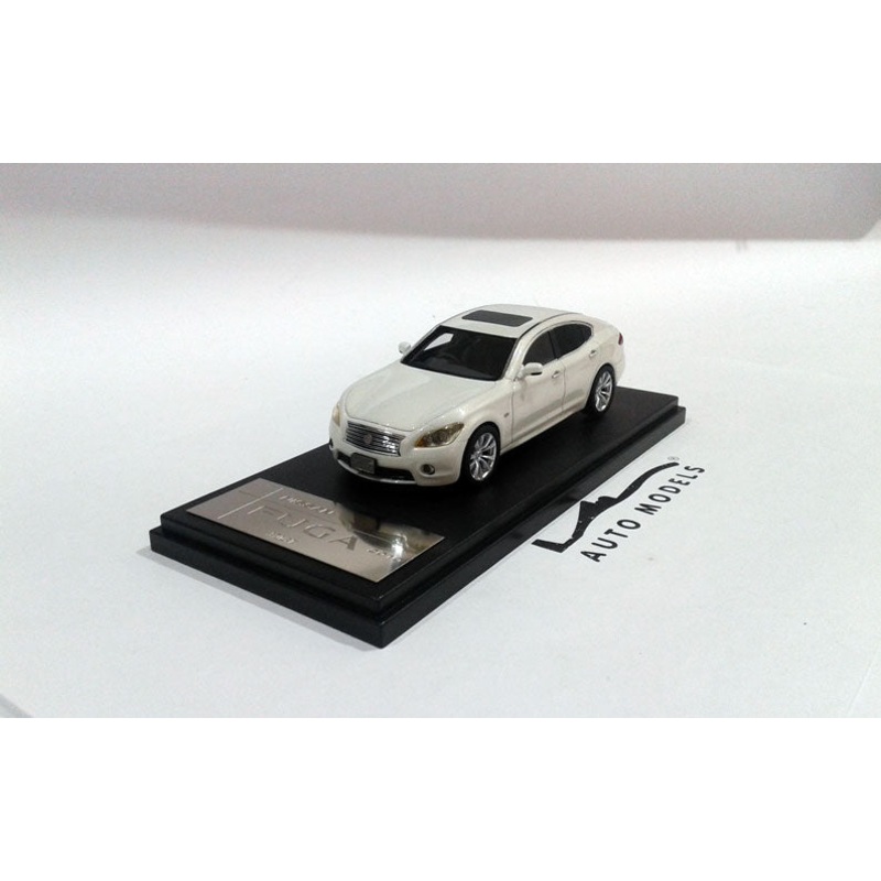 WIT’s Nissan Fuga White
