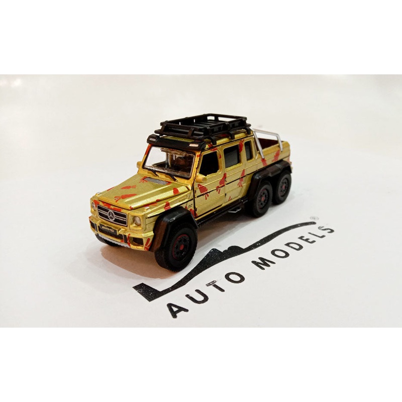 Era Car Mercedes Benz G63 AMG 6X6 w/Rabbit Familly Gold