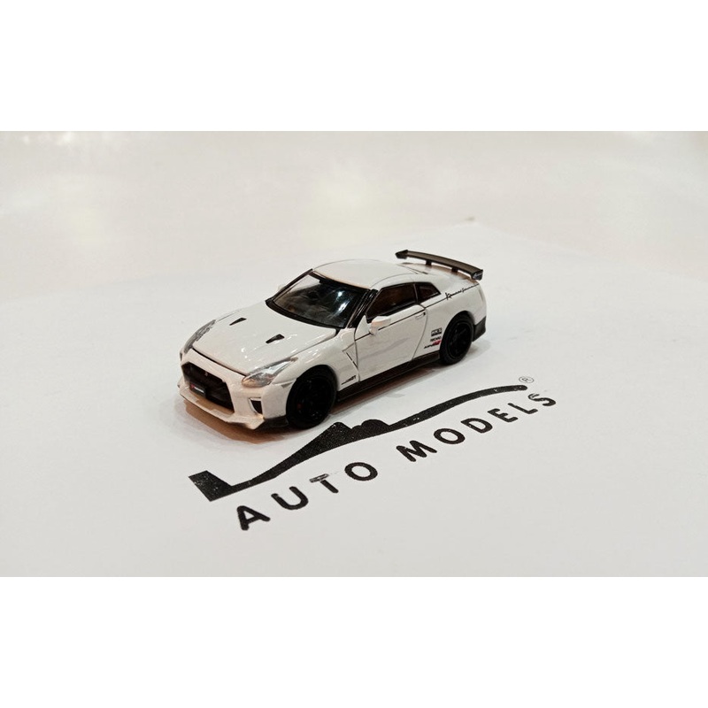 Era Car Nissan GT-R R35 Advan Racing GT White