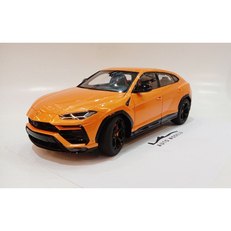 Autoart Lamborghini Urus Arancio Borealis/Pearl Orange