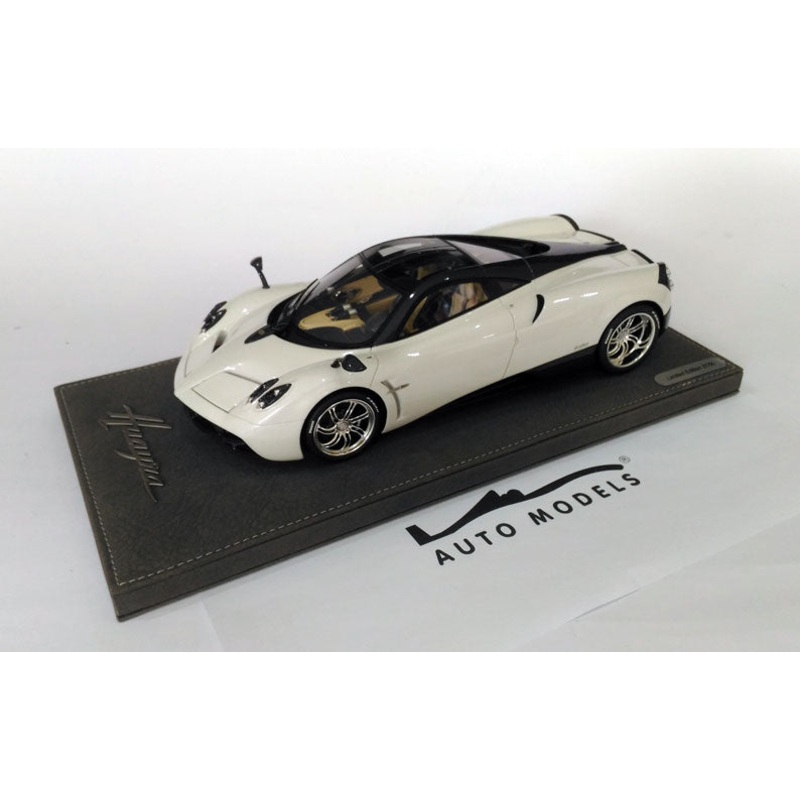 BBR Models Pagani Huayra Geneve 2011 Pearl White