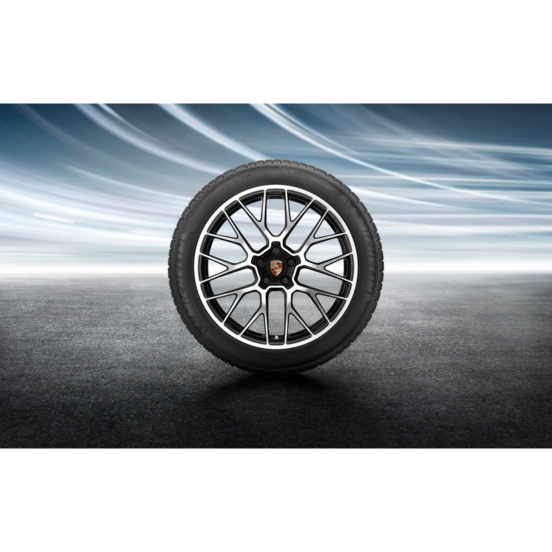 20 RS Spyder Design Winter Wheel and Tire Set – 95B.II