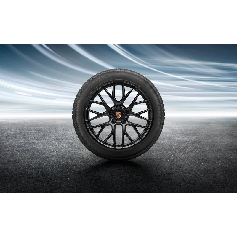 20 RS Spyder Design Winter Wheel and Tire Set Painted in Black – 95B.II