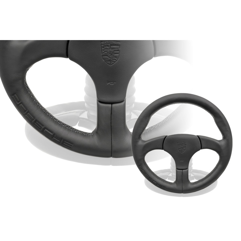 Three-spoke steering wheel with Porsche lettering (embossed) – 911G
