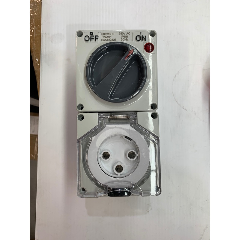 Heavy Duty Industrial 32A 3 PIN Single Phase Socket and Switch Assembly