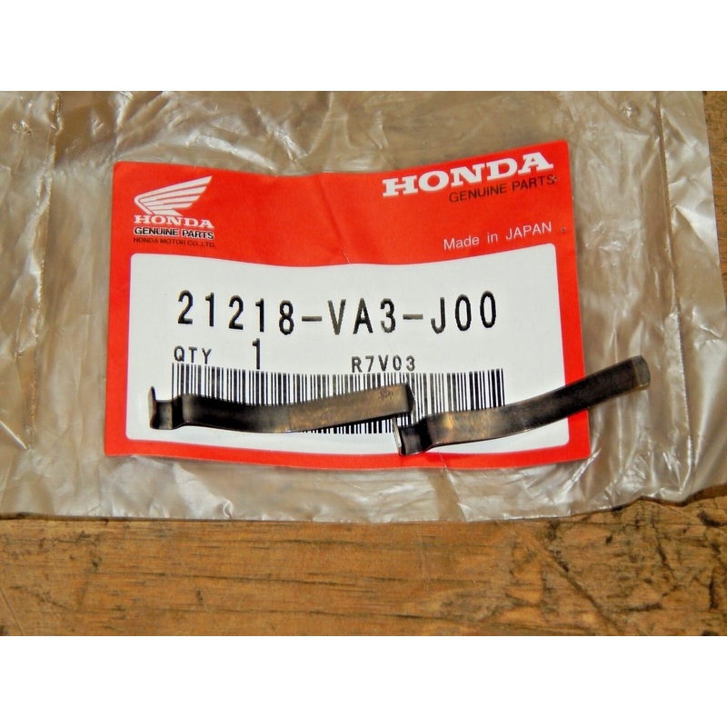Honda OEM Spring Change Key #21218-VA3-J00 QTY.2-NEW