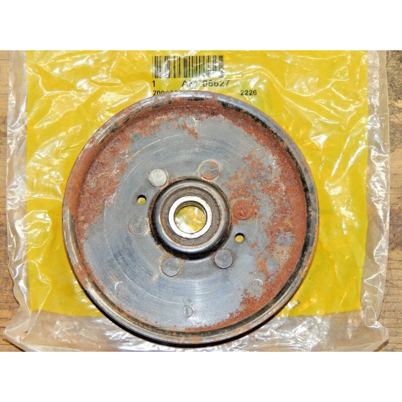 JOHN DEERE Genuine OEM Flat Idler Pulley AUC16698 OLD Part # AM106627