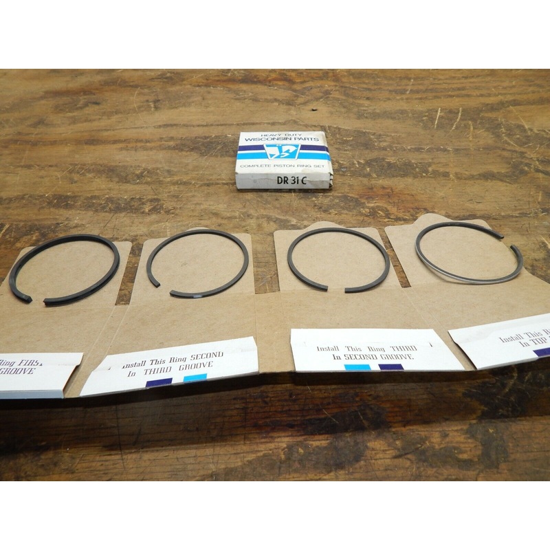 Wisconsin DR31C SET PISTON RING