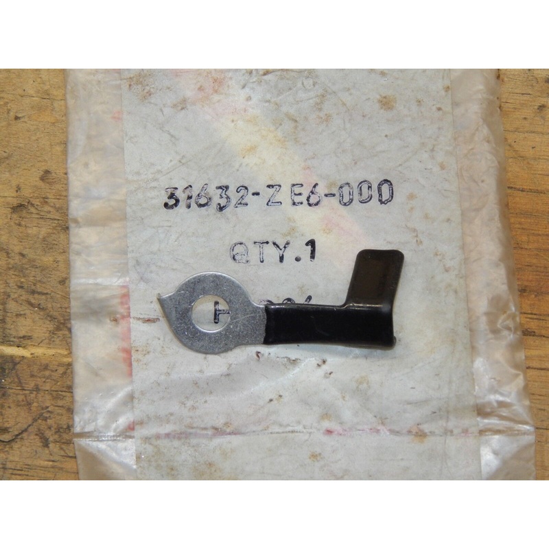 Honda OEM Clip, Wire #31632-ZE6-000 QTY.1-NEW