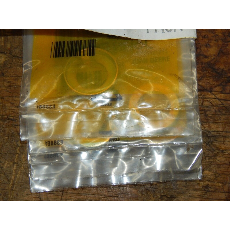 John Deere #M43123 Retainer- QTY4-NEW