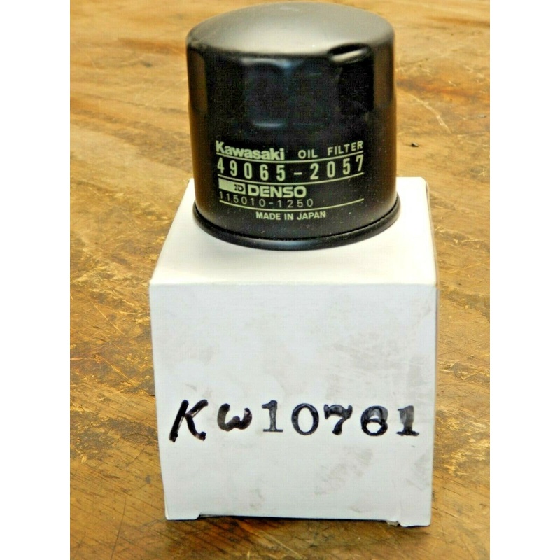 KW10761 Kawasaki FILTER-OIL