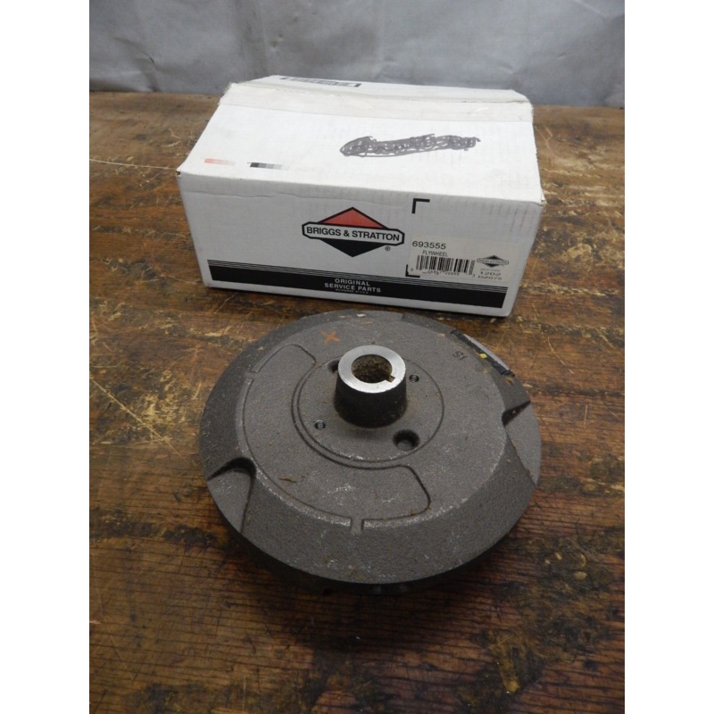 OEM Genuine Briggs & Stratton Flywheel 693555