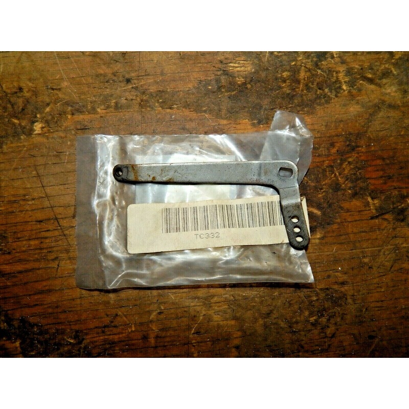 Wisconsin TC332 Control Arm Lever Engine
