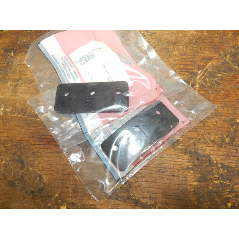 Briggs & Stratton Center Blade 335992MA (QTY.2)