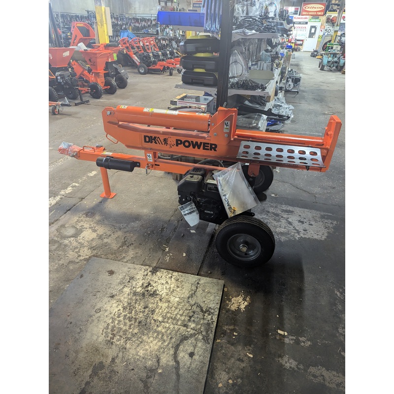 DK2 OPS32 (32 ton) log splitter