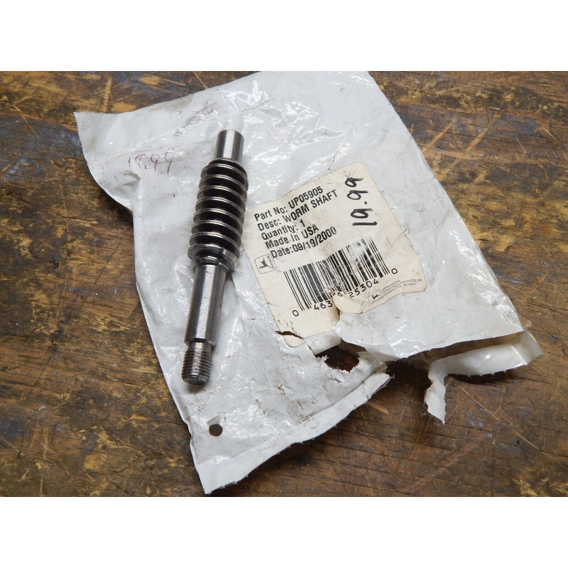 Homelite John Deere UP05905 Worm Shaft