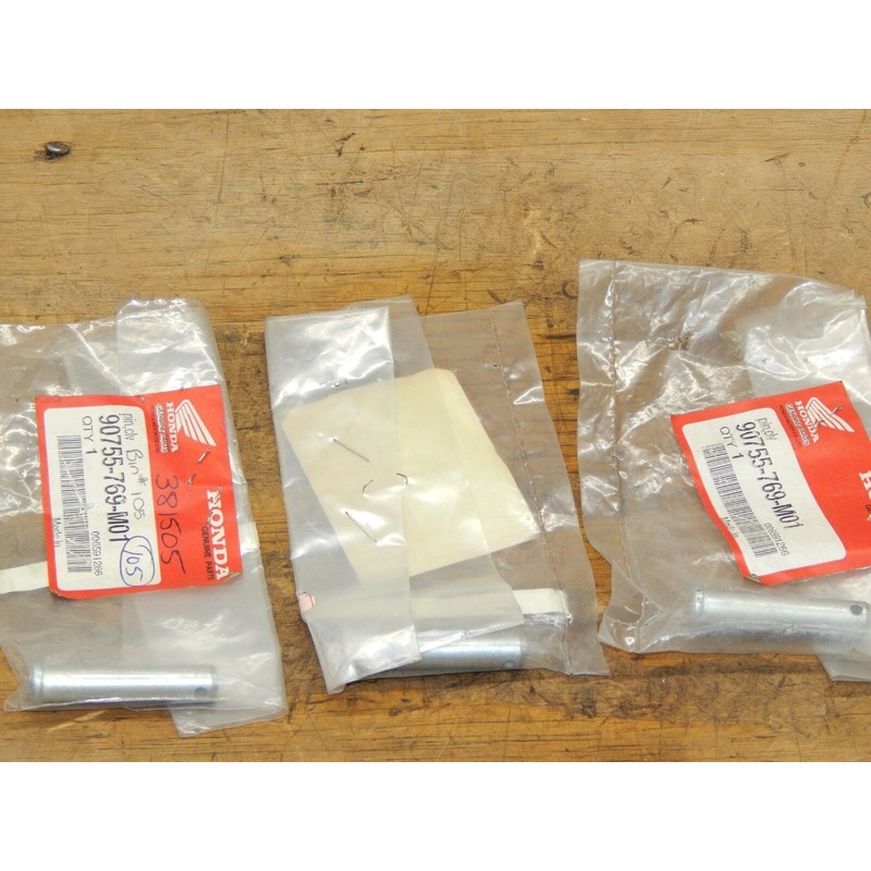 Honda OEM Pin Part#90755-769M01 LOT.3 -NEW