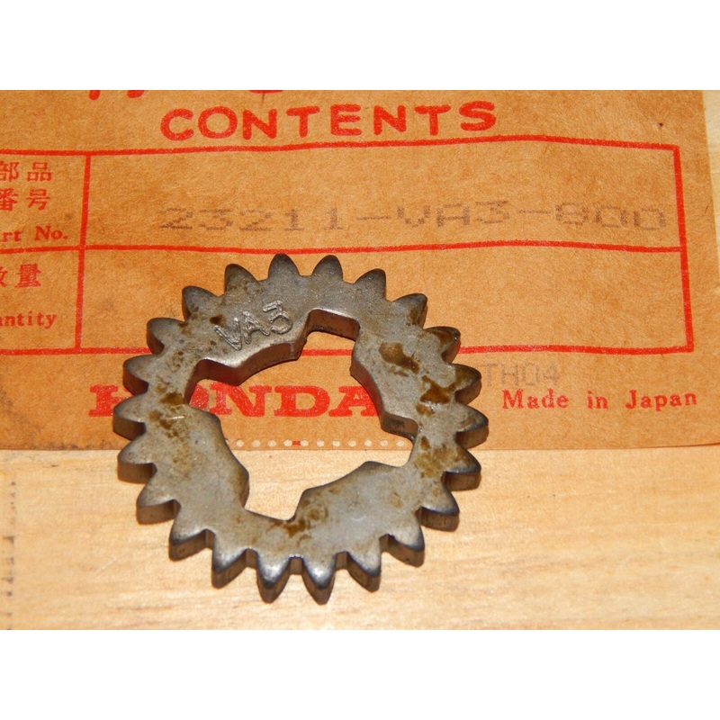 Honda OEM Transmission Case Gear #23211-VA3-800- QTY.1-NEW